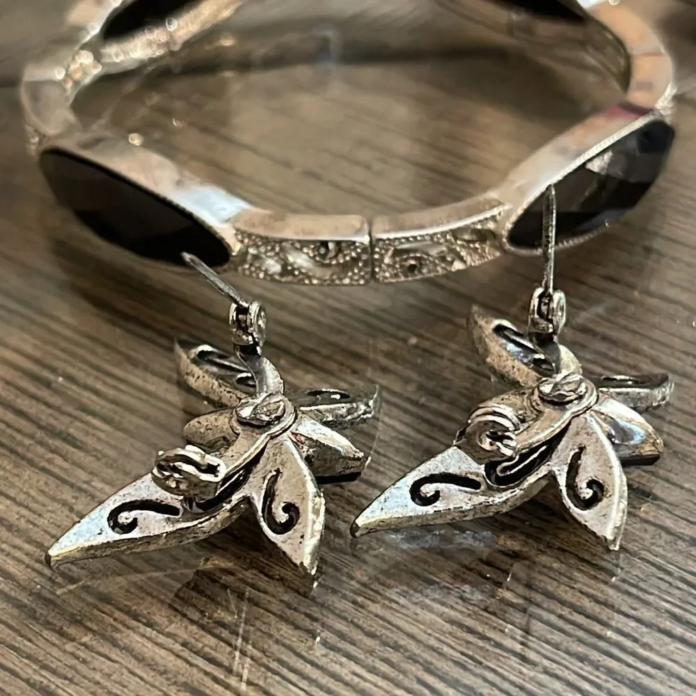 2 Vintage Sliver-tone Butterfly with Jet Black Rhinestone with Bracelet